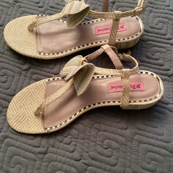 Betsy Johnson Pastel Raffia “Austen” Sandals - Picture 2 of 5